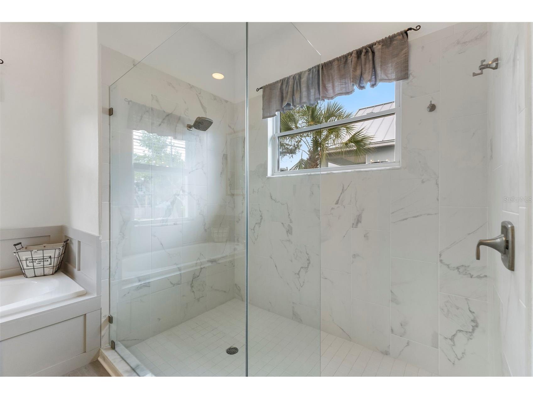 5334 Calle Florida Sarasota FL 34242 A4676260 image20