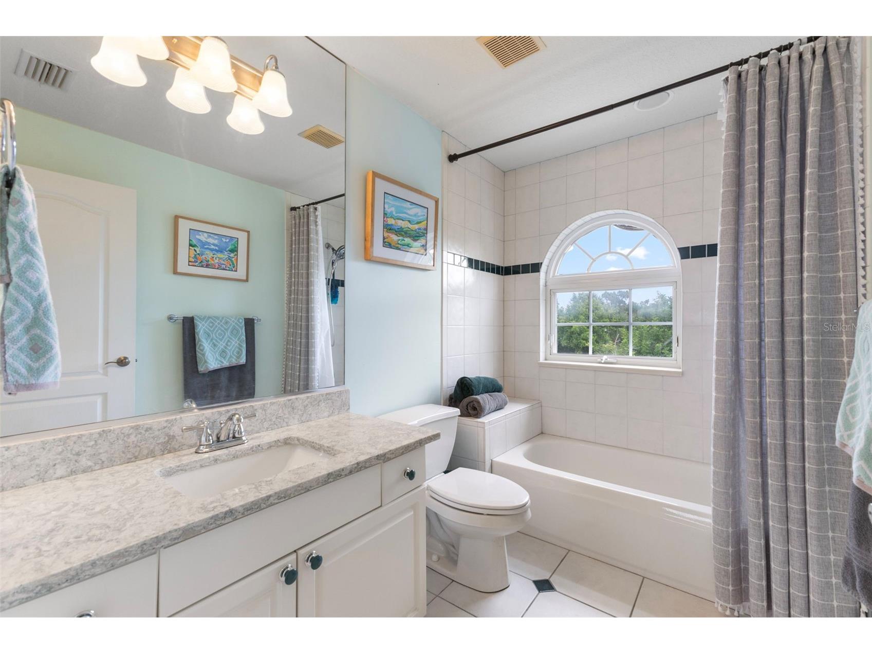 5334 Calle Florida Sarasota FL 34242 A4676260 image27