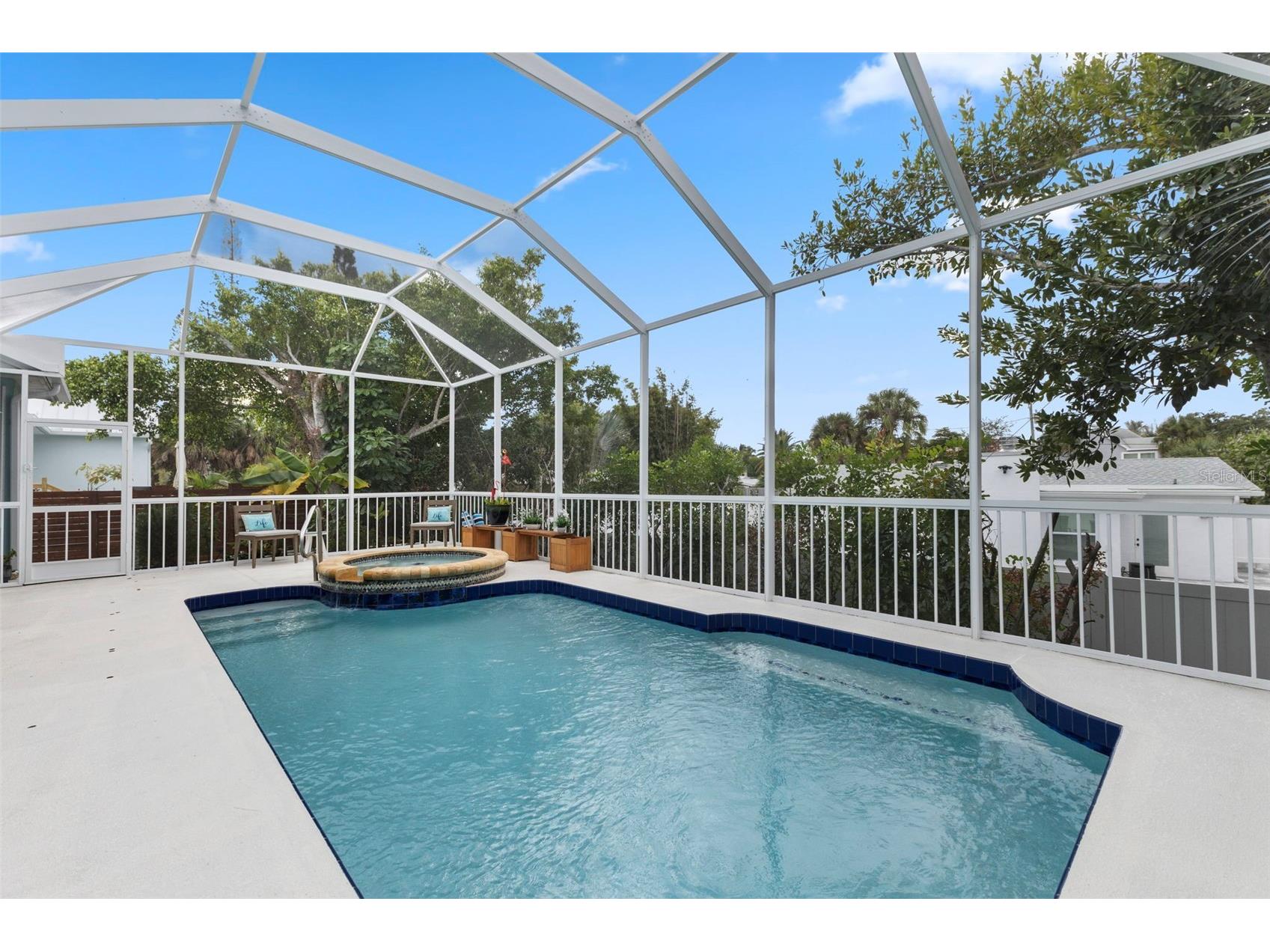 5334 Calle Florida Sarasota FL 34242 A4676260 image33