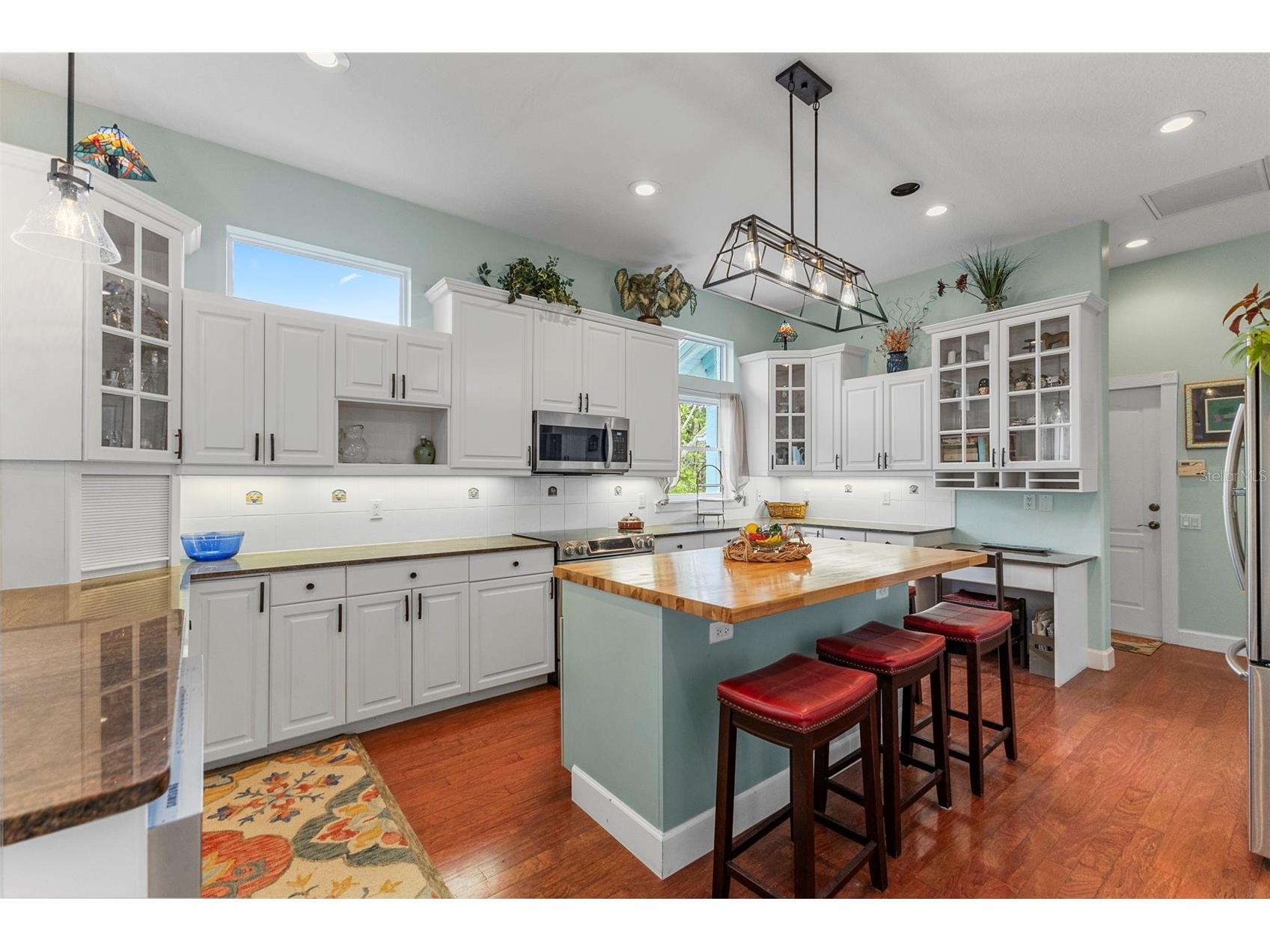 5334 Calle Florida Sarasota FL 34242 A4676260 image4