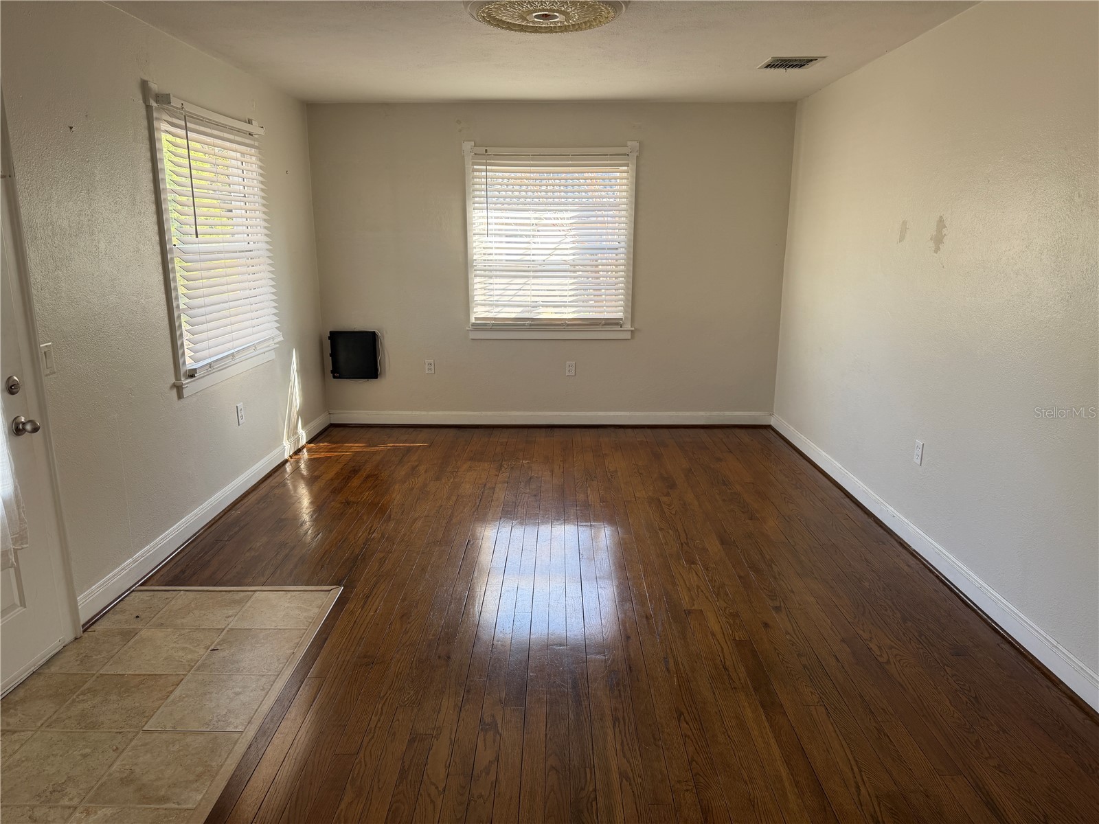 5335 6th Street Zephyrhills FL 33542 TB8467856 image6