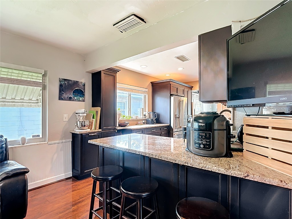 5335 8th Avenue N Saint Petersburg FL 33710 TB8412920 image10