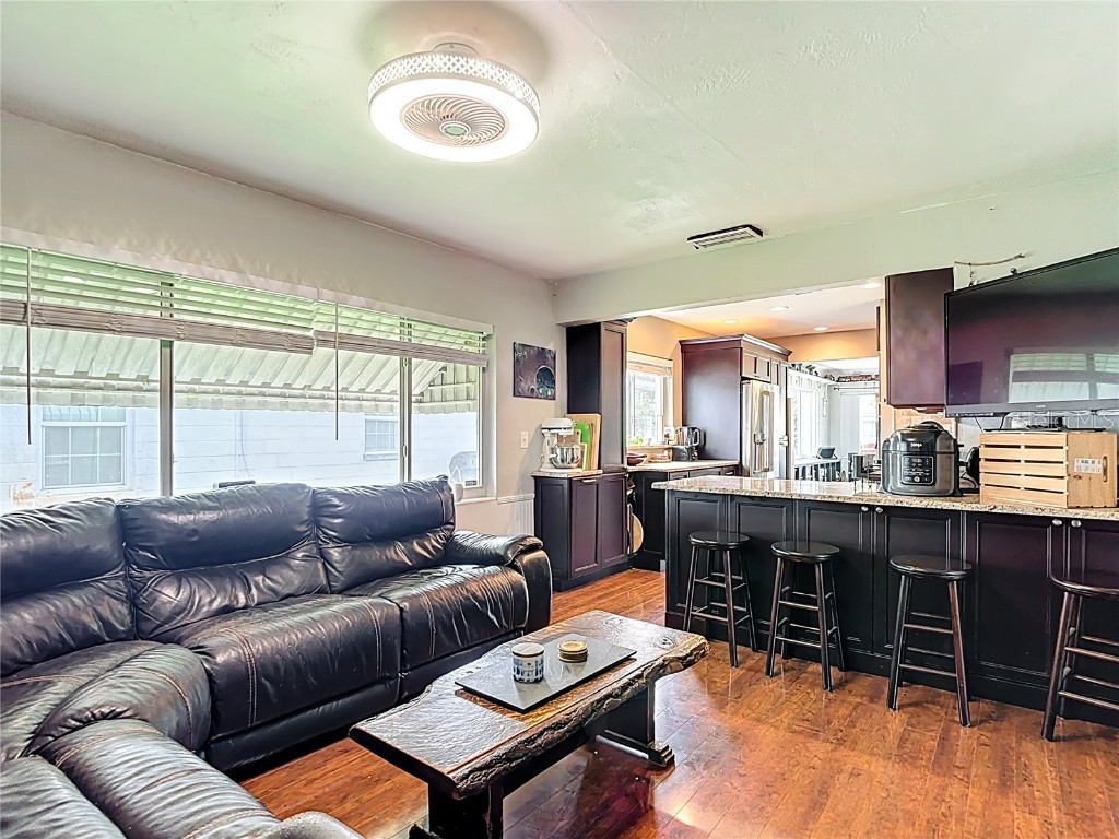 5335 8th Avenue N Saint Petersburg FL 33710 TB8412920 image12