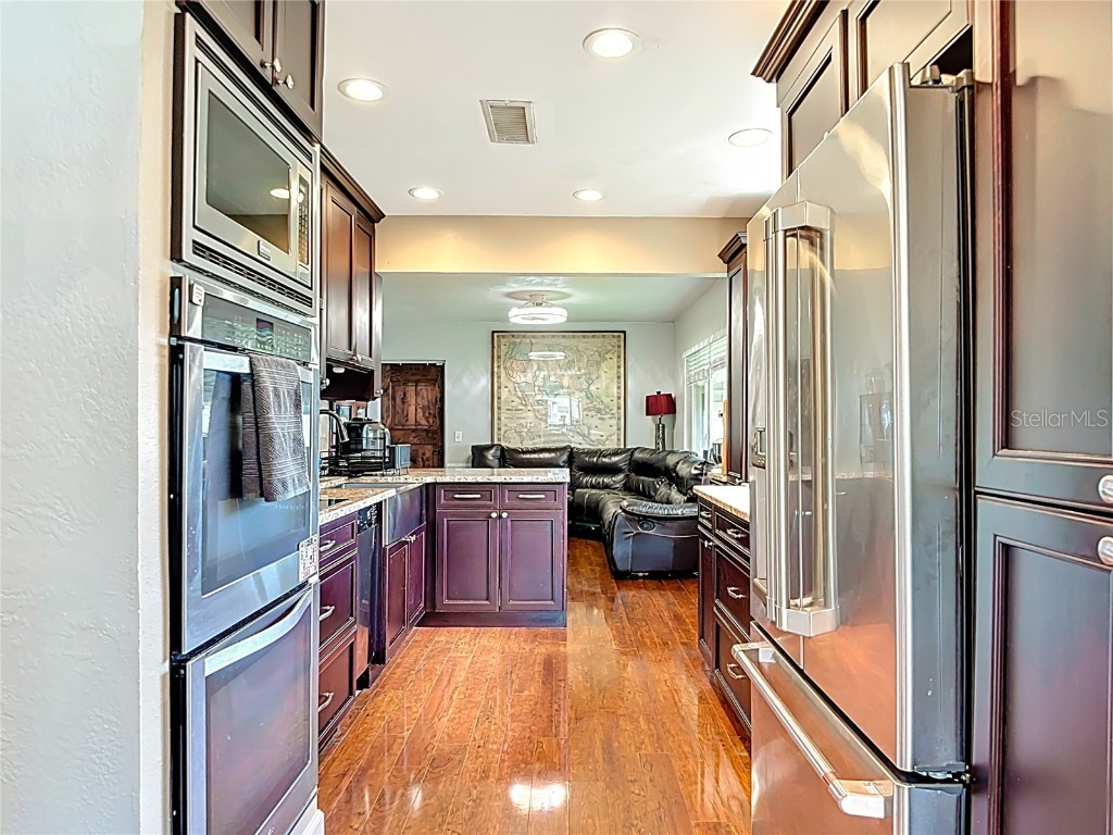 5335 8th Avenue N Saint Petersburg FL 33710 TB8412920 image6