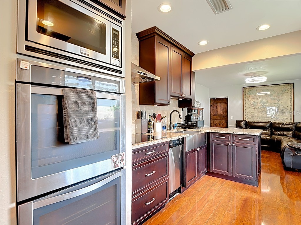 5335 8th Avenue N Saint Petersburg FL 33710 TB8412920 image7