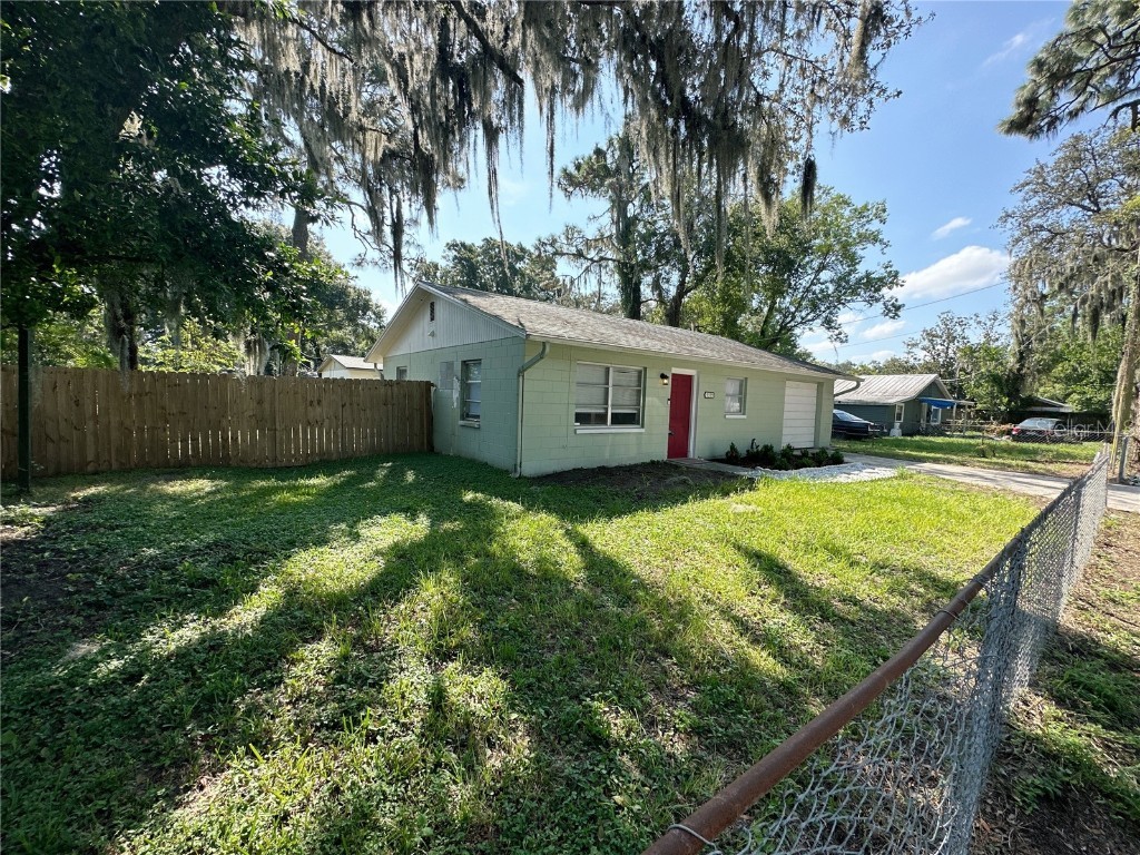5335 Lemon Avenue Seffner FL 33584 T3467343 image1