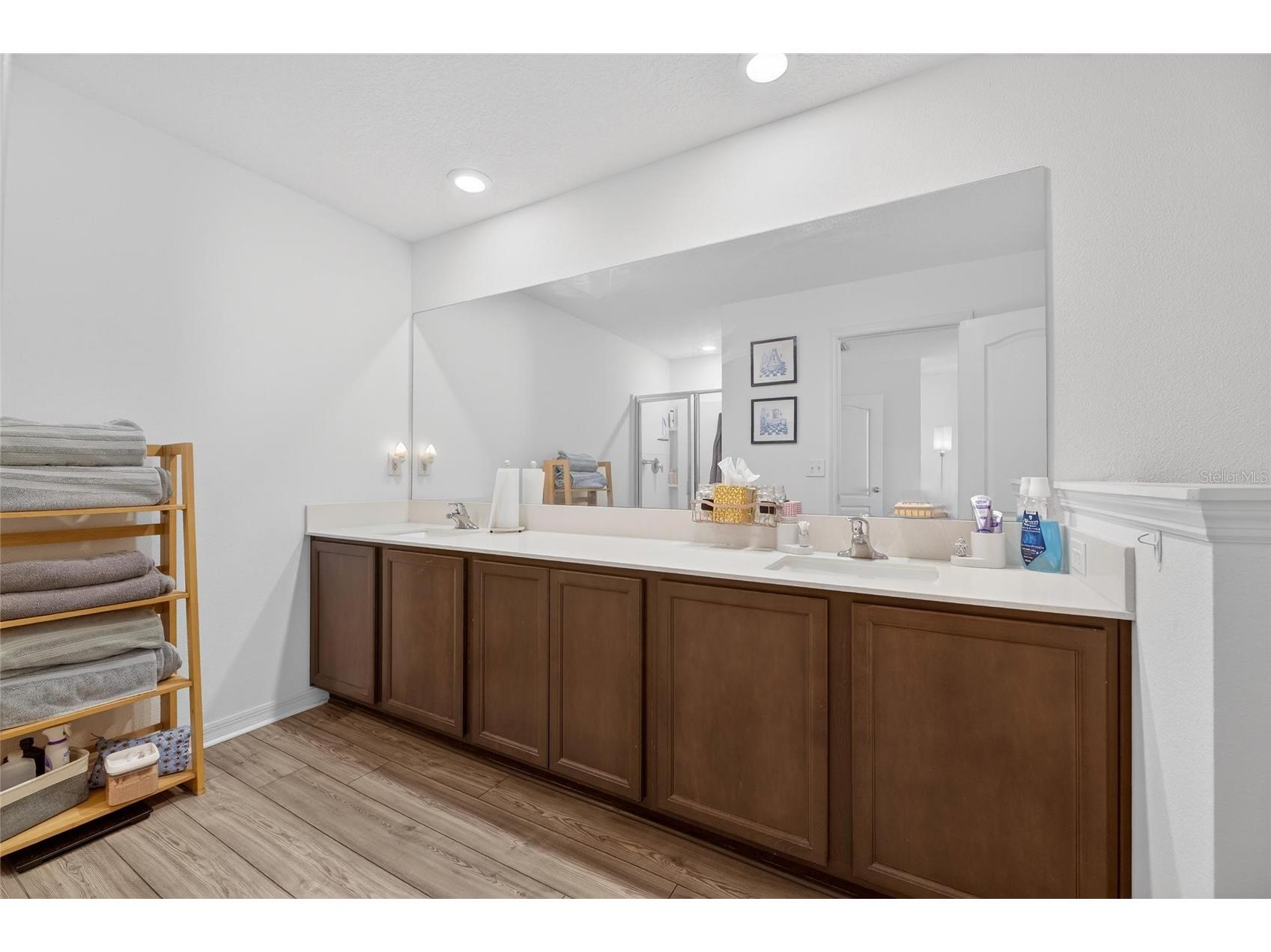 5335 New Friendship Place Tampa FL 33619 TB8475939 image25