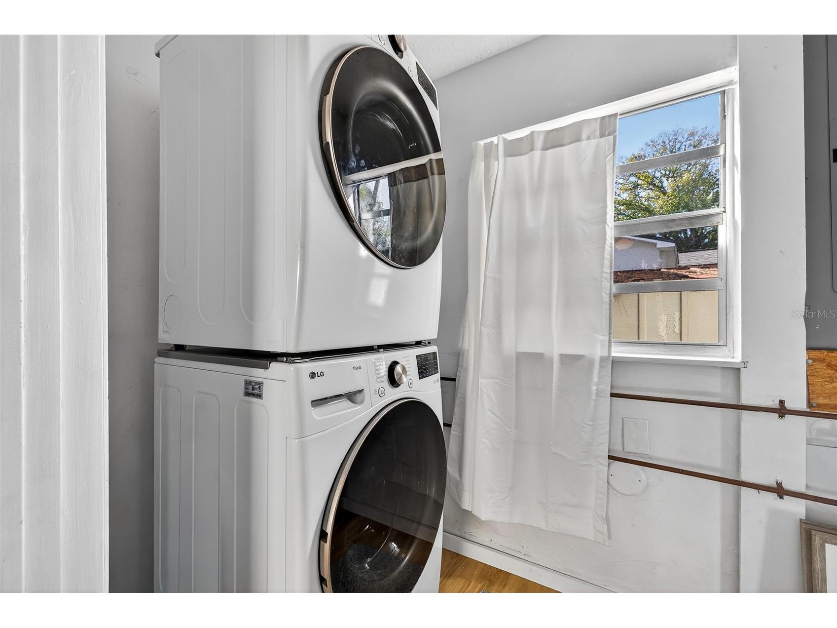 5336 10th Street N Saint Petersburg FL 33703 TB8473251 image20