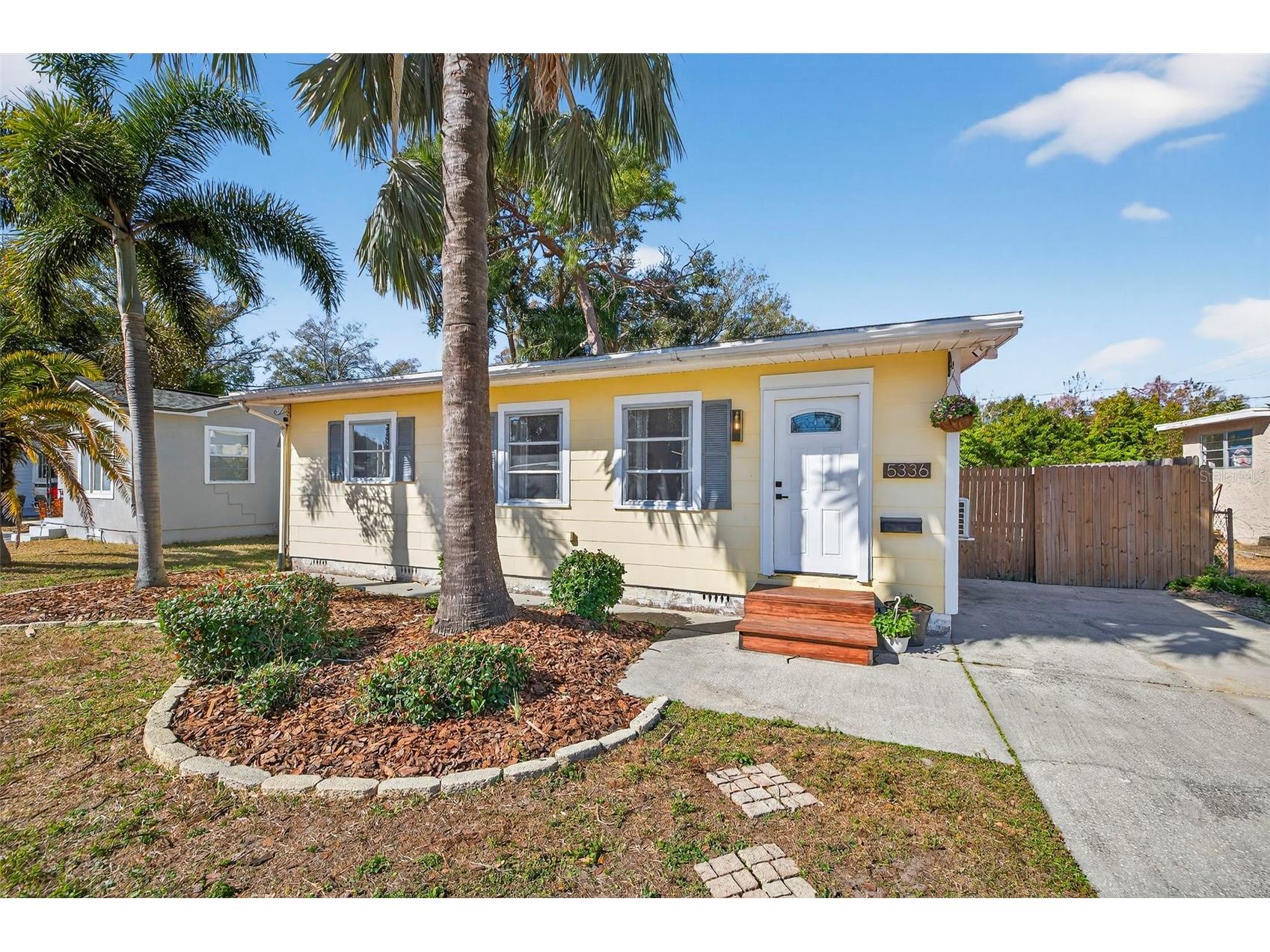 5336 10th Street N Saint Petersburg FL 33703 TB8473251 image3