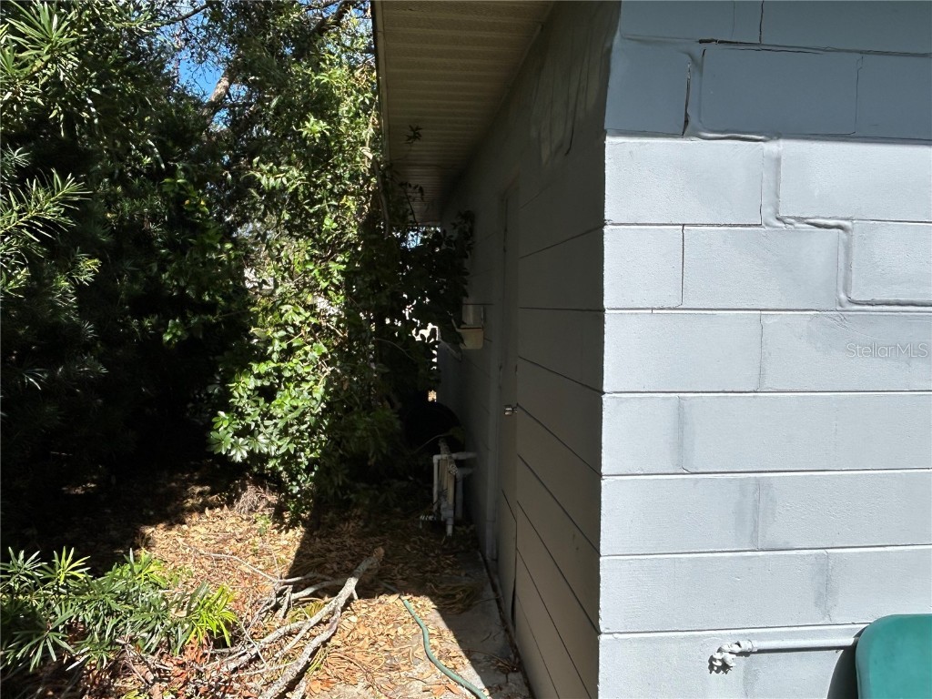 5336 33rd Avenue N Saint Petersburg FL 33710 A4660798 image2