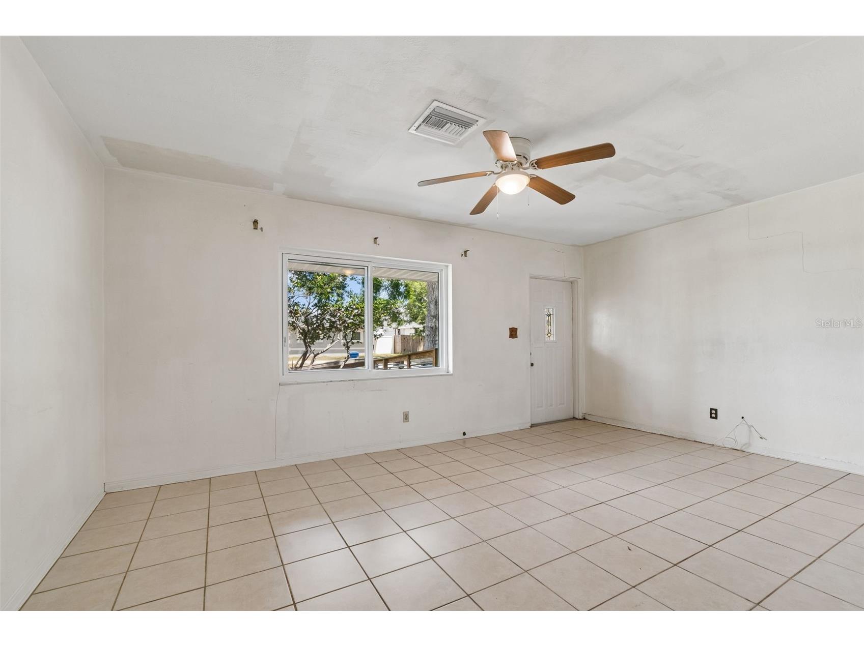 5336 33rd Avenue N Saint Petersburg FL 33710 TB8501303 image7