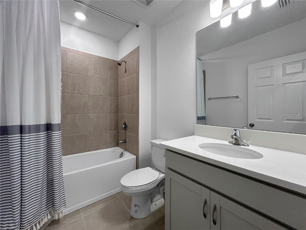 5336 Patano Loop Palmetto FL 34221 TB8398427 image23