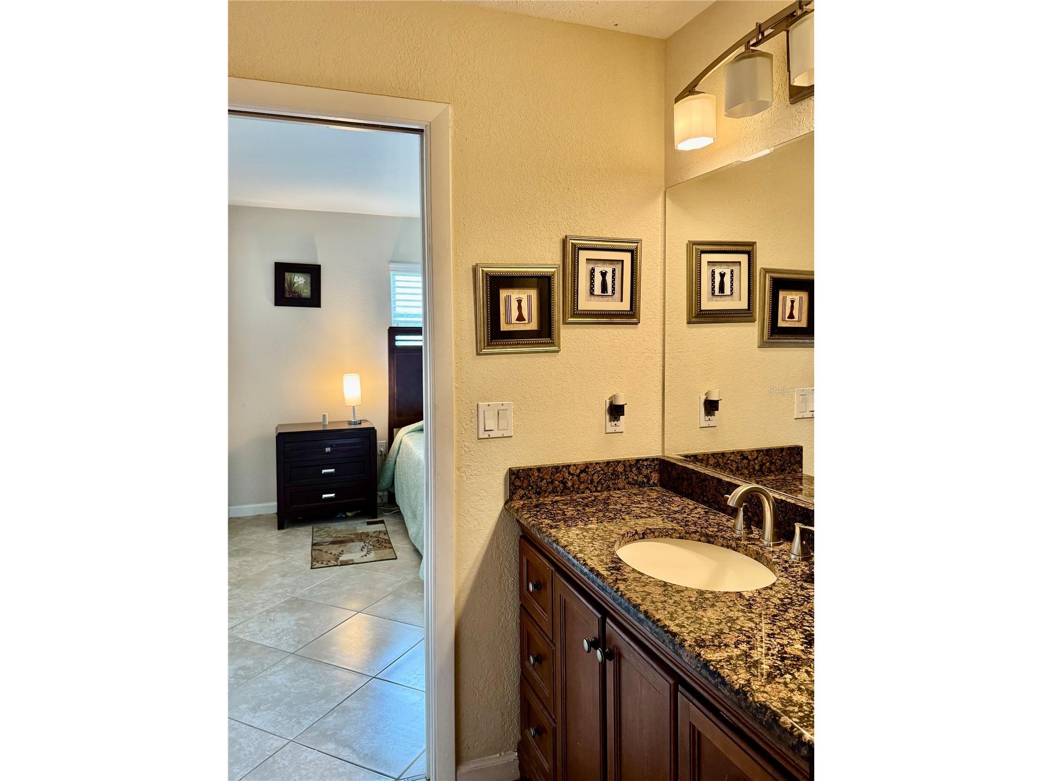 5337 Colewood Place Sarasota FL 34232 A4664958 image14