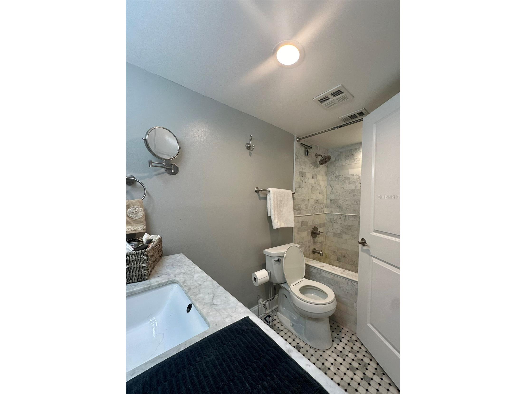 5337 Indian Creek Drive #C-4-1 Orlando FL 32811 O6426241 image14