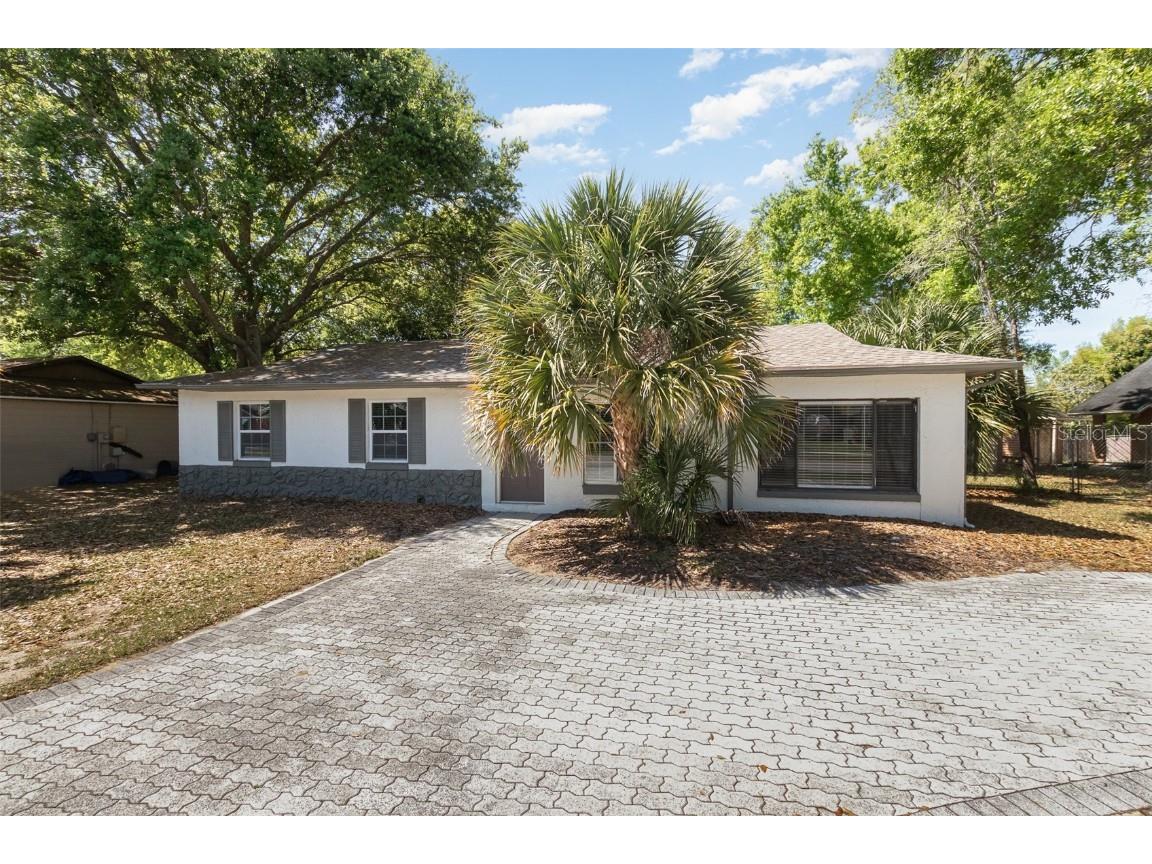 5338 Fox Briar Trail Orlando FL 32808 O6187288 image1