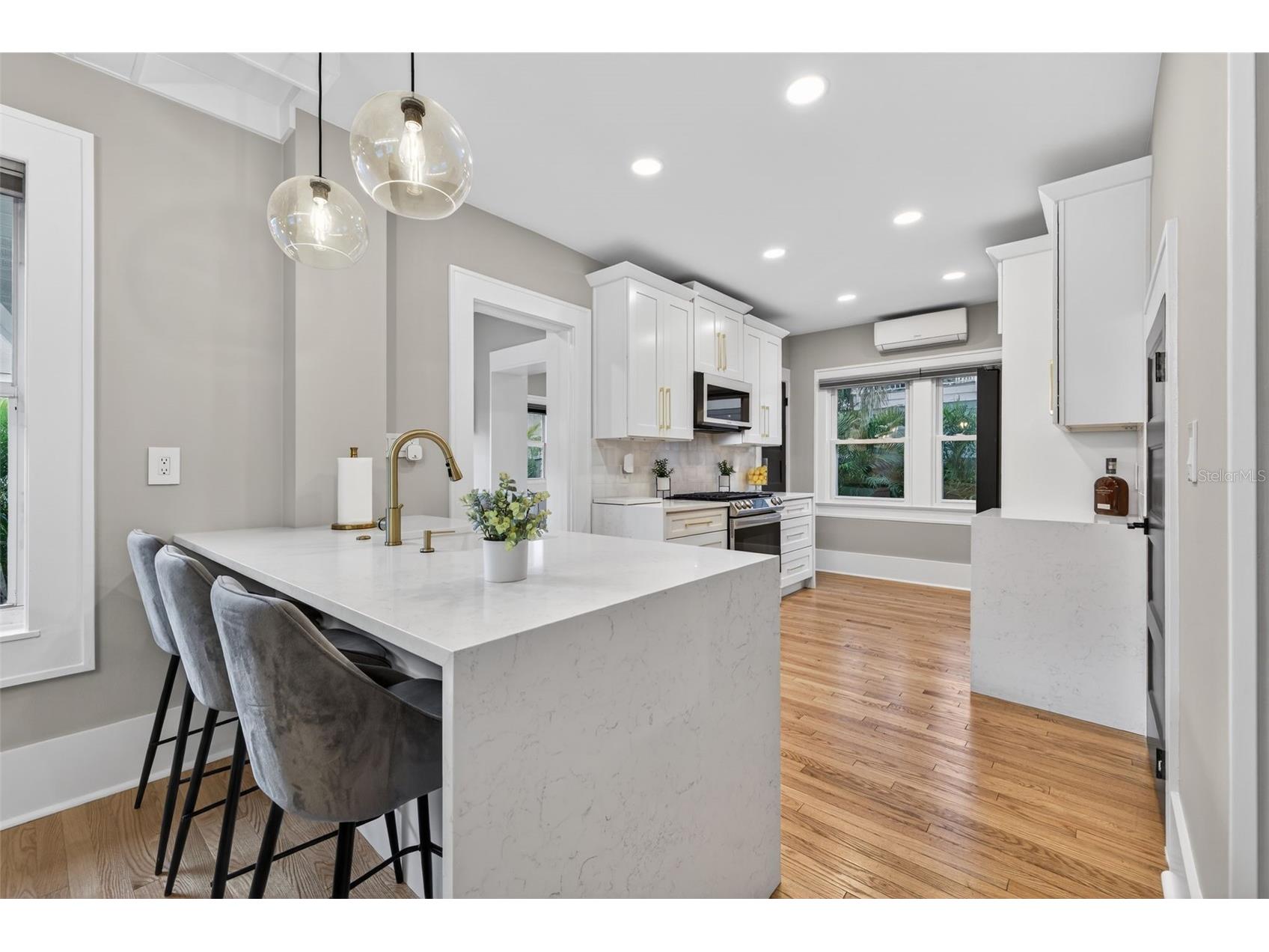 534 1st Street N Saint Petersburg FL 33701 TB8466922 image17