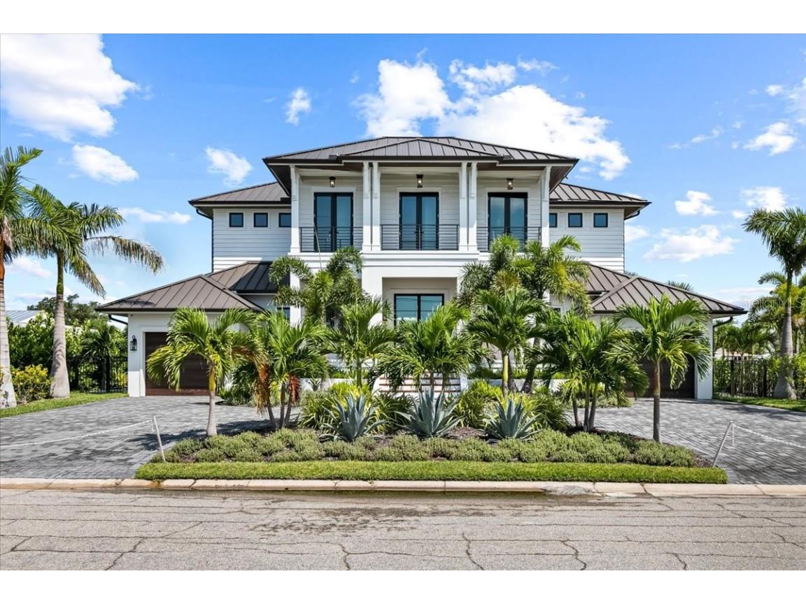 534 67th Street Holmes Beach FL 34217 - GRAND CANAL O6131542 image1