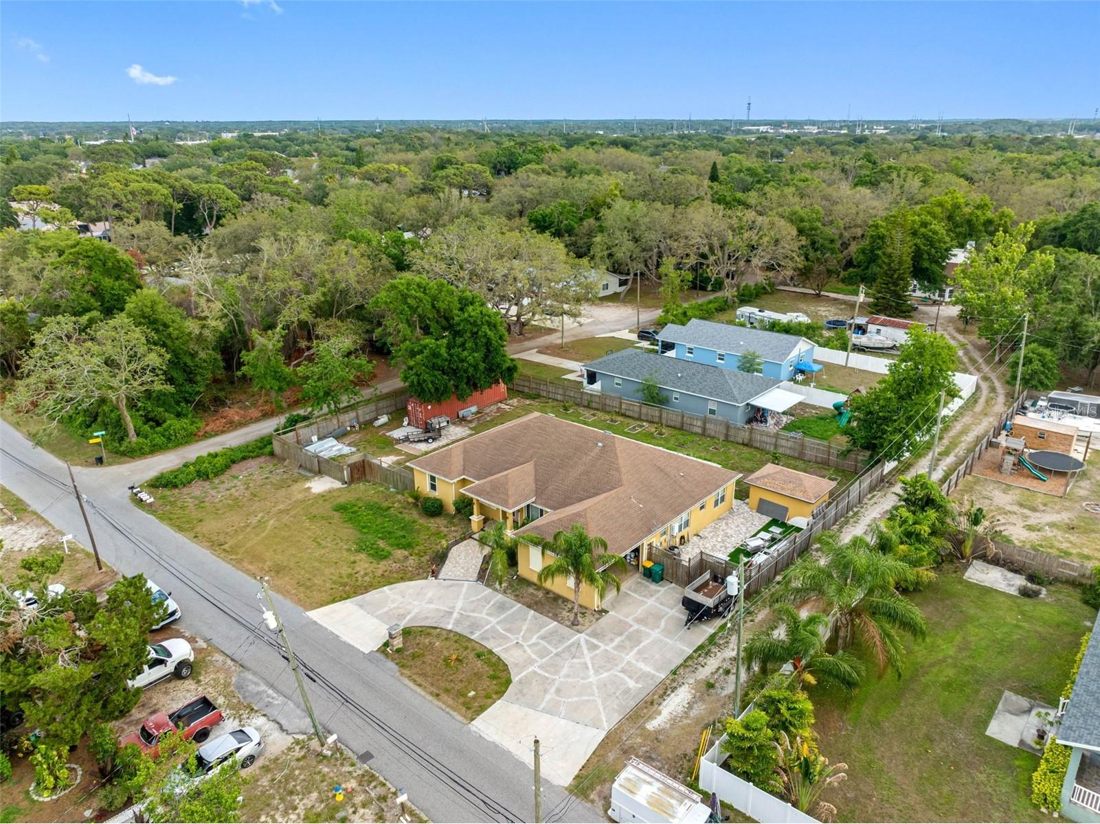 534 Berkley Avenue Tarpon Springs FL 34689 TB8482005 image41