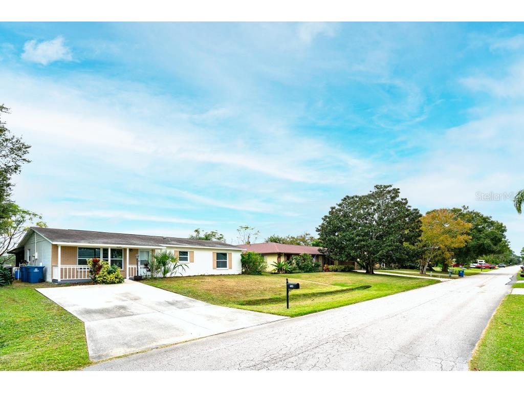 534 Hatcher Street SE Palm Bay FL 32909 W7874309 image1