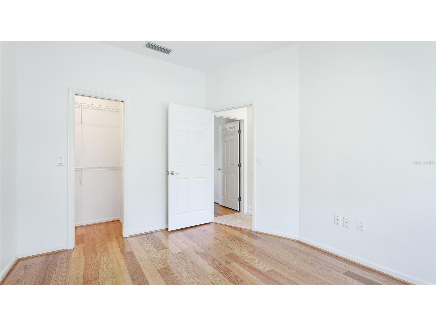 534 Oak Bay Drive Osprey FL 34229 A4699469 image32