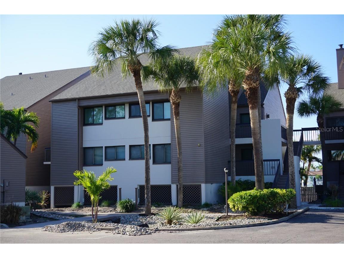 534 Pinellas Bayway S #204 Tierra Verde FL 33715 TB8461928 image2