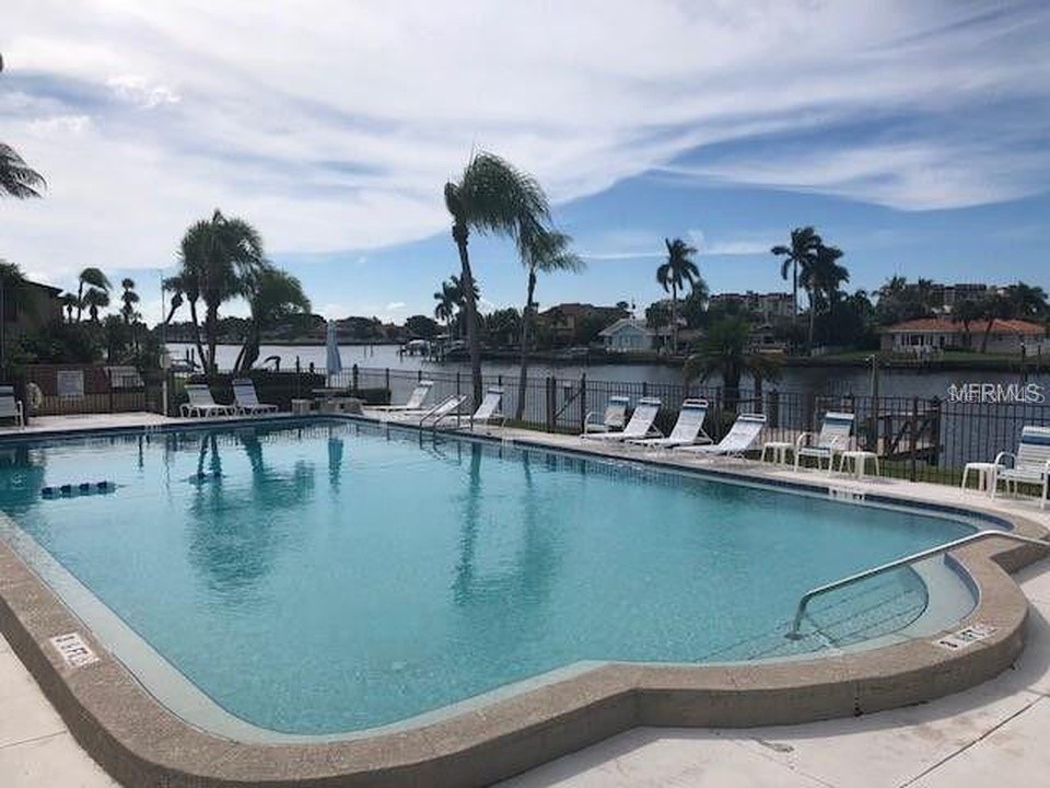 534 Plaza Seville Court #64 Treasure Island FL 33706 TB8485135 image7