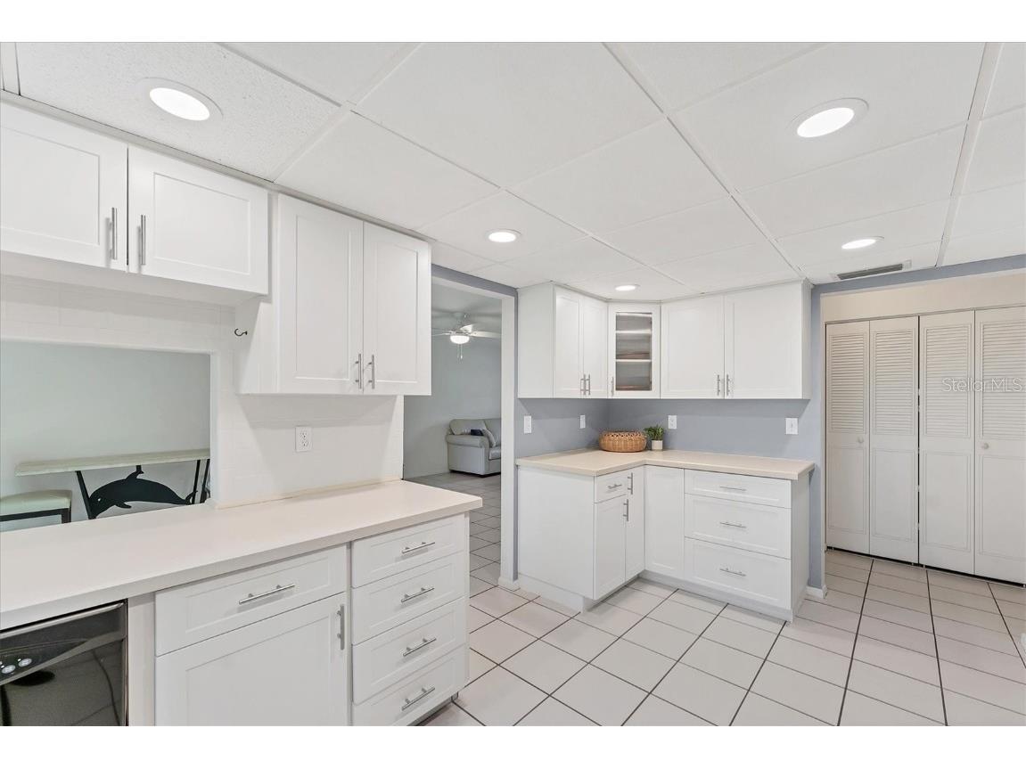 534 Sutton Place #534 Longboat Key FL 34228 - SARASOTA BAY/ICW A4672023 image10