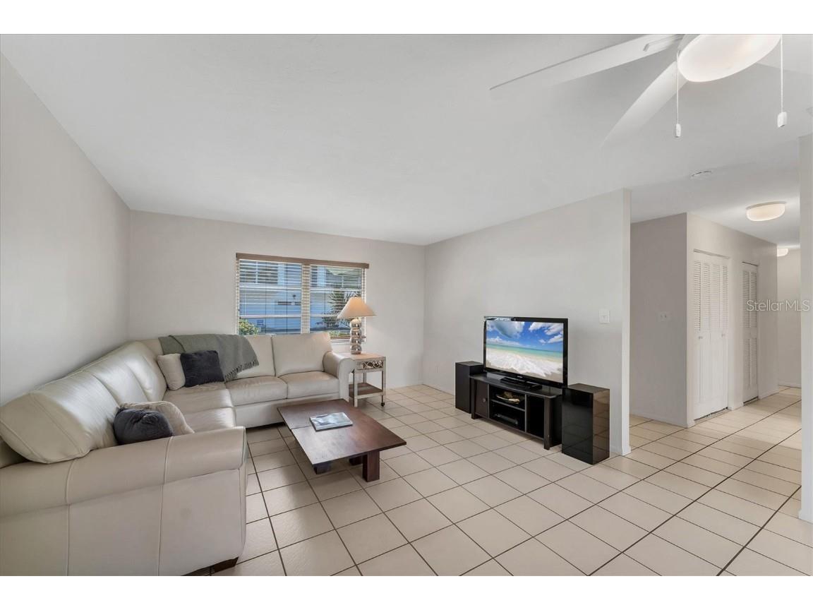 534 Sutton Place Longboat Key FL 34228 - SARASOTA BAY A4660890 image6
