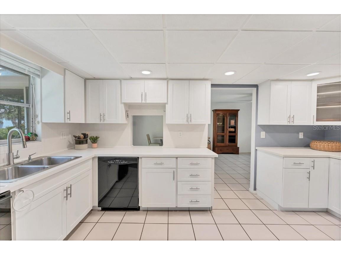 534 Sutton Place Longboat Key FL 34228 - SARASOTA BAY A4660890 image9