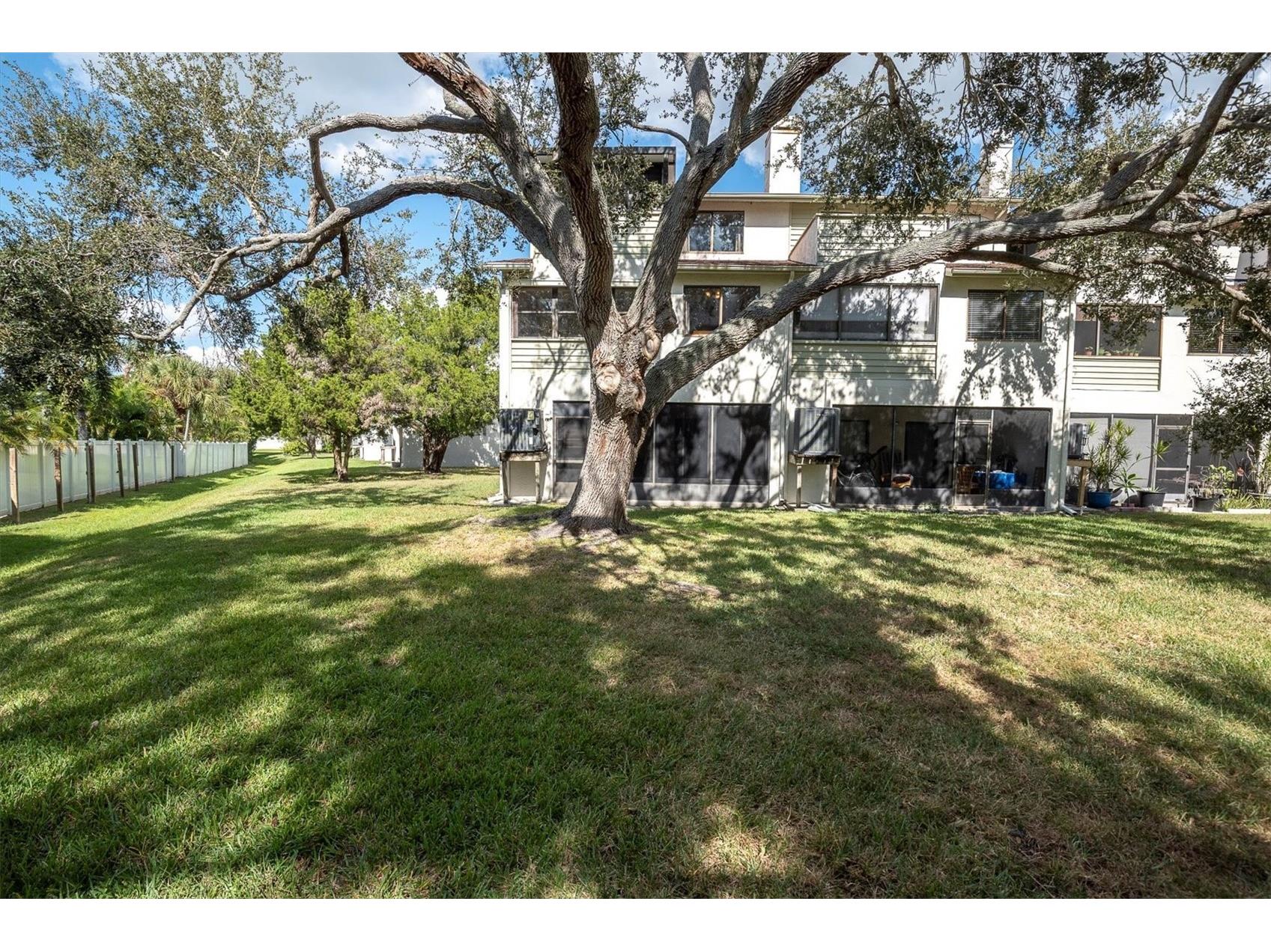 534 Walden Court Dunedin FL 34698 TB8436572 image36