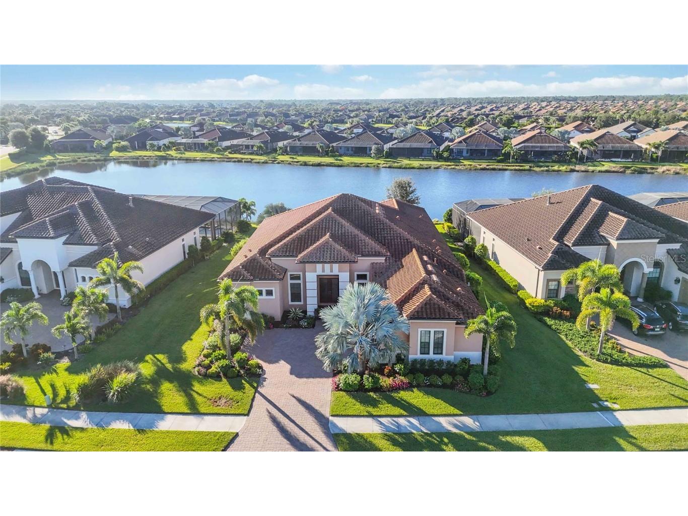 5341 Brookgrove Drive Sarasota FL 34238 A4668605 image1