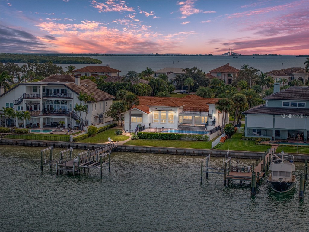 5343 61st Avenue S Saint Petersburg FL 33715 U8225539 image1