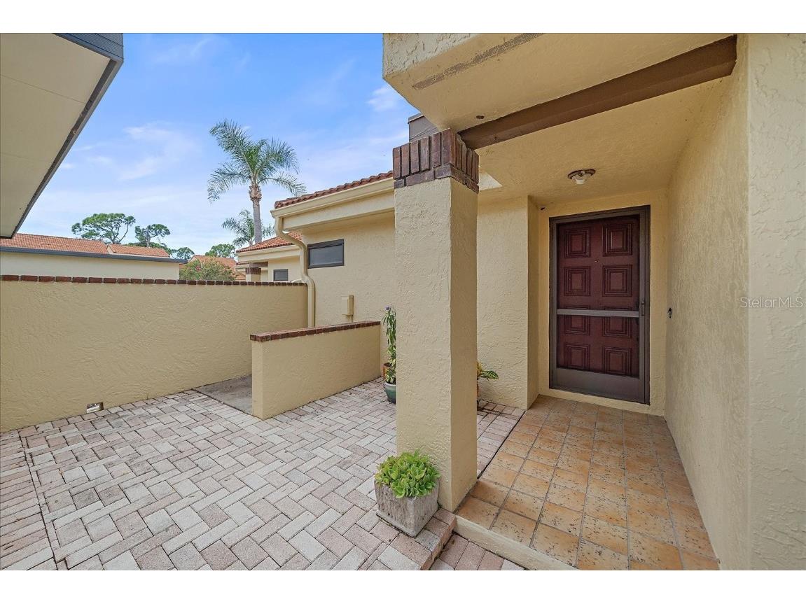 5343 Huntingwood Court #33 Sarasota FL 34235 A4662911 image1