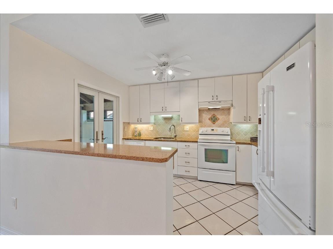 5343 Huntingwood Court #33 Sarasota FL 34235 A4662911 image12