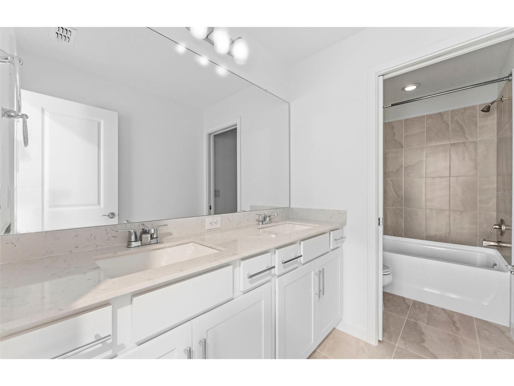 5344 Spring Maiden Circle Apollo Beach FL 33572 TB8522452 image17