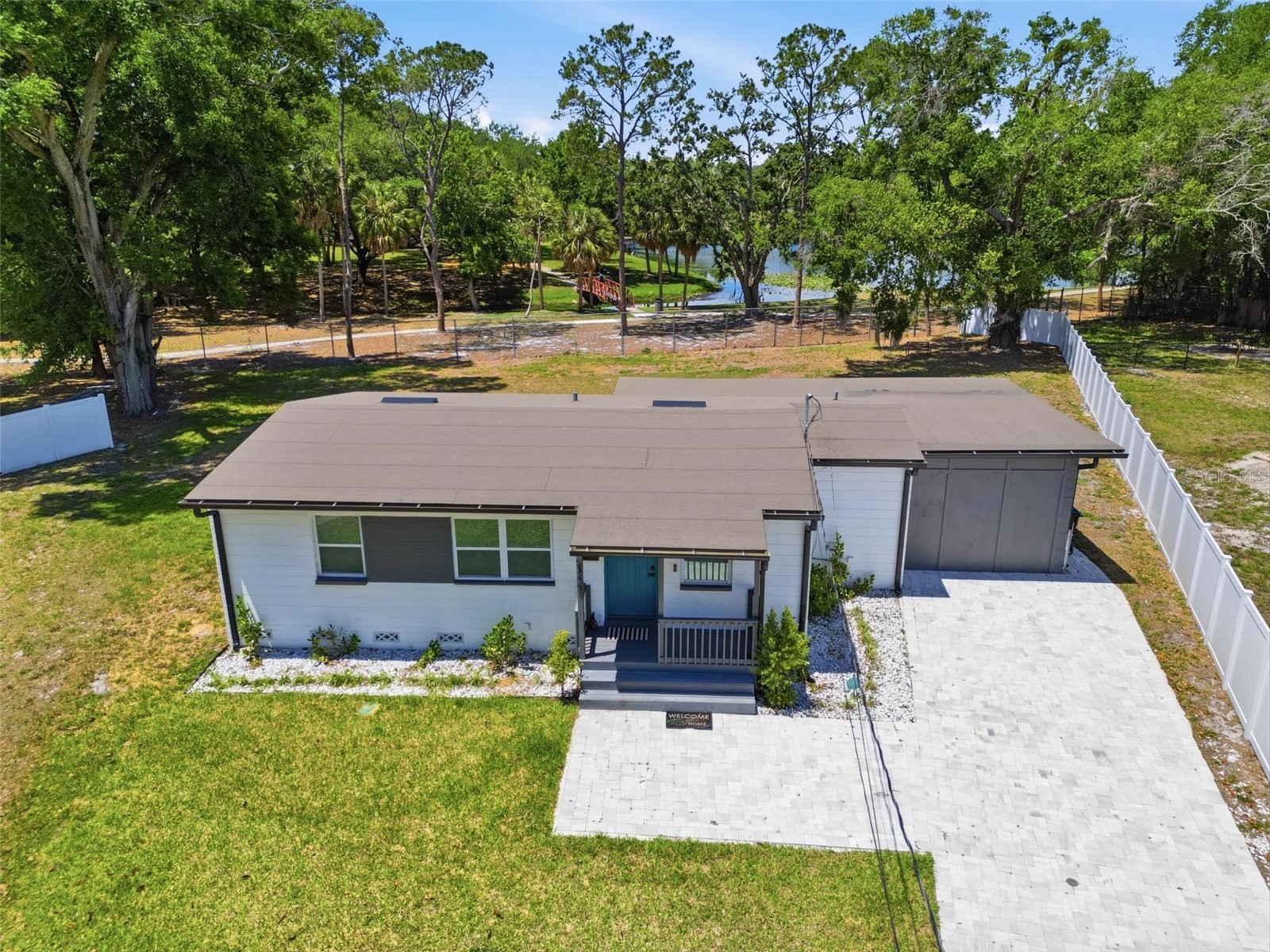 5345 Avon Court Orlando FL 32807 V4948341 image1