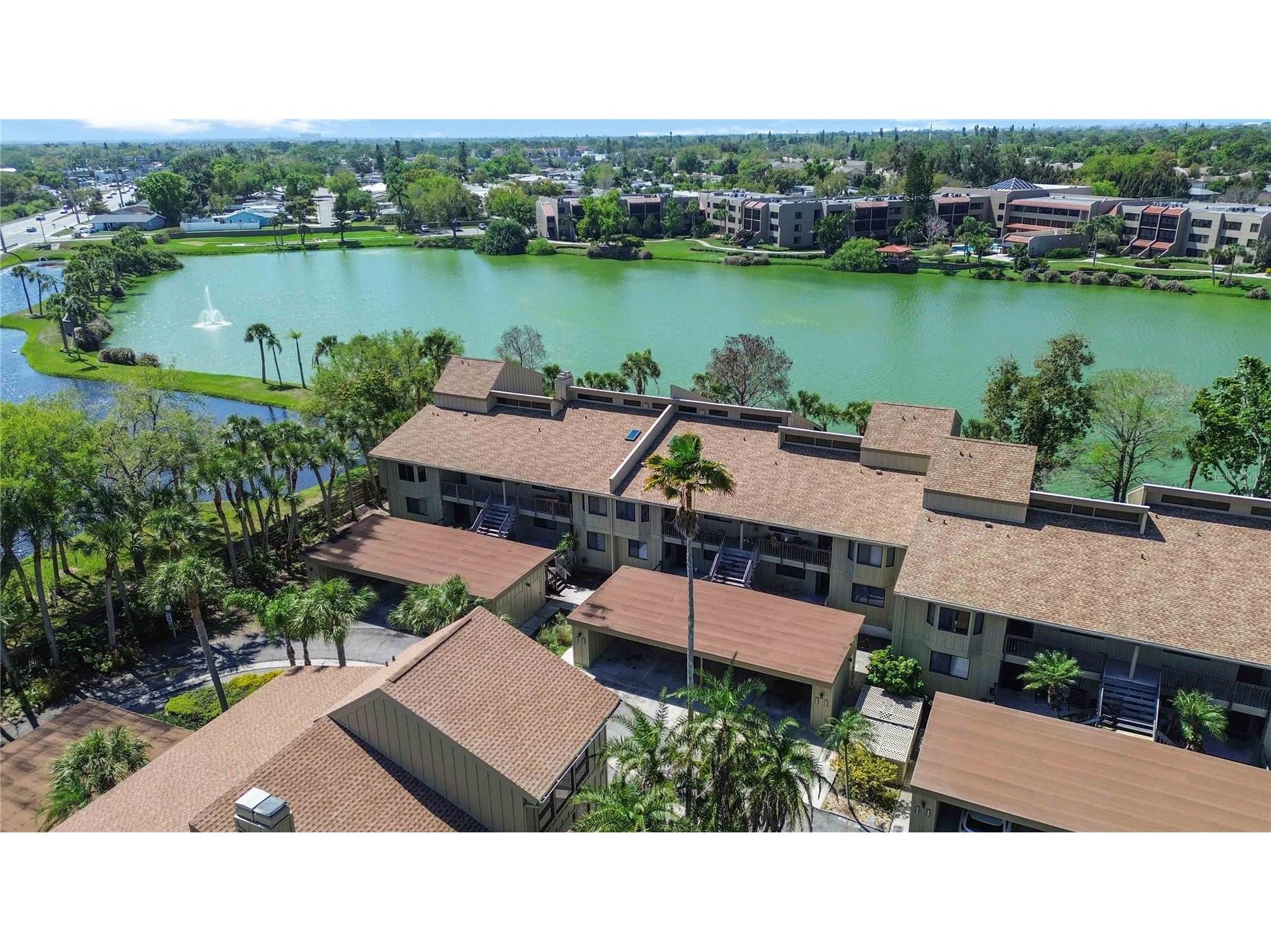 5345 Lake Arrowhead Trail #12 Sarasota FL 34231 A4686634 image1