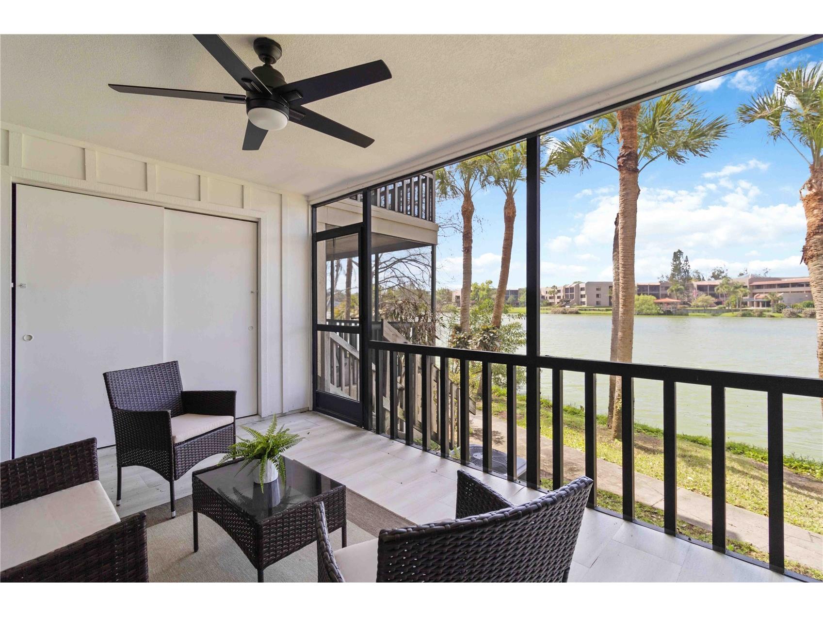 5345 Lake Arrowhead Trail #12 Sarasota FL 34231 A4686634 image2