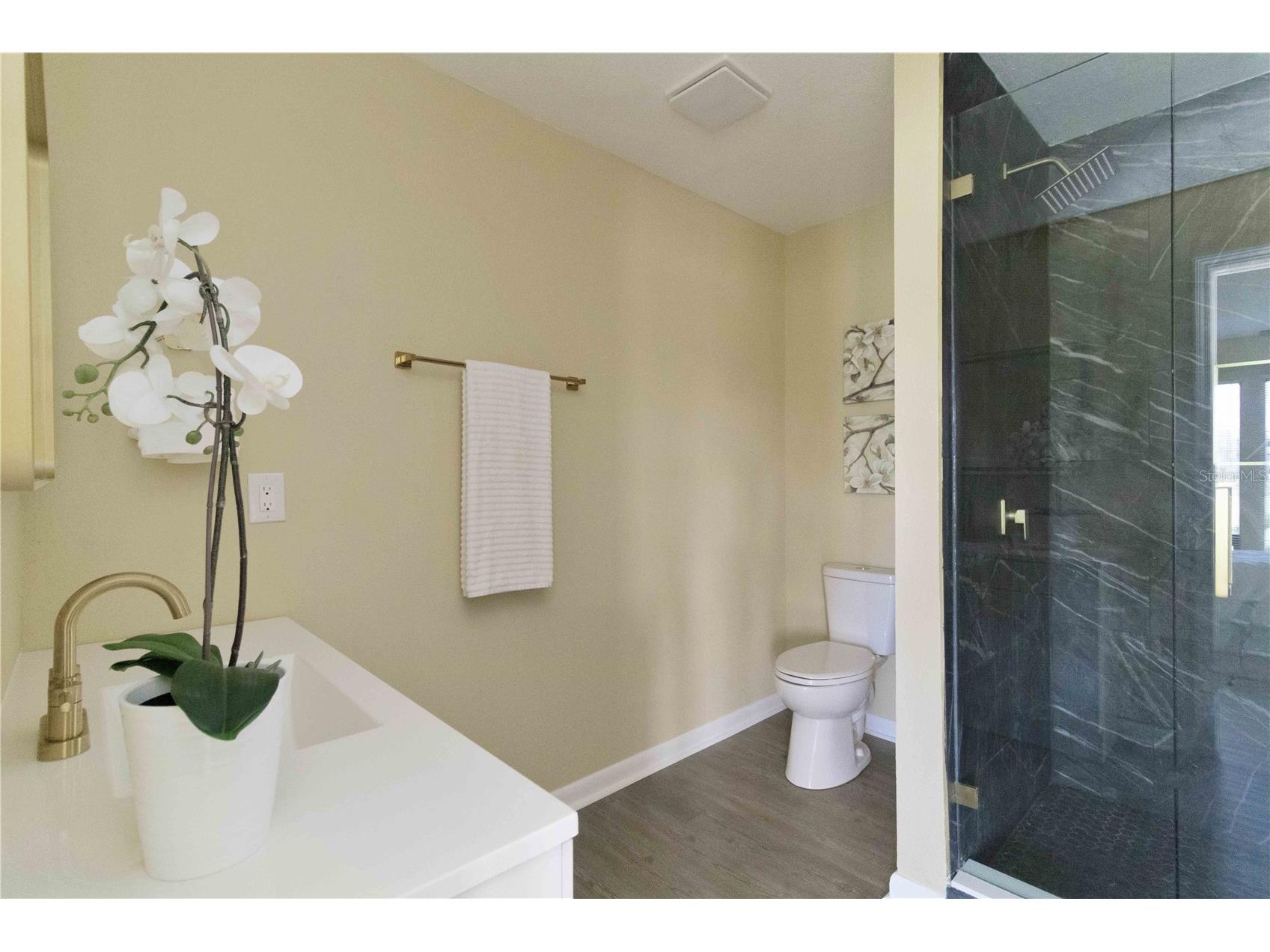 5345 Lake Arrowhead Trail #12 Sarasota FL 34231 A4686634 image20