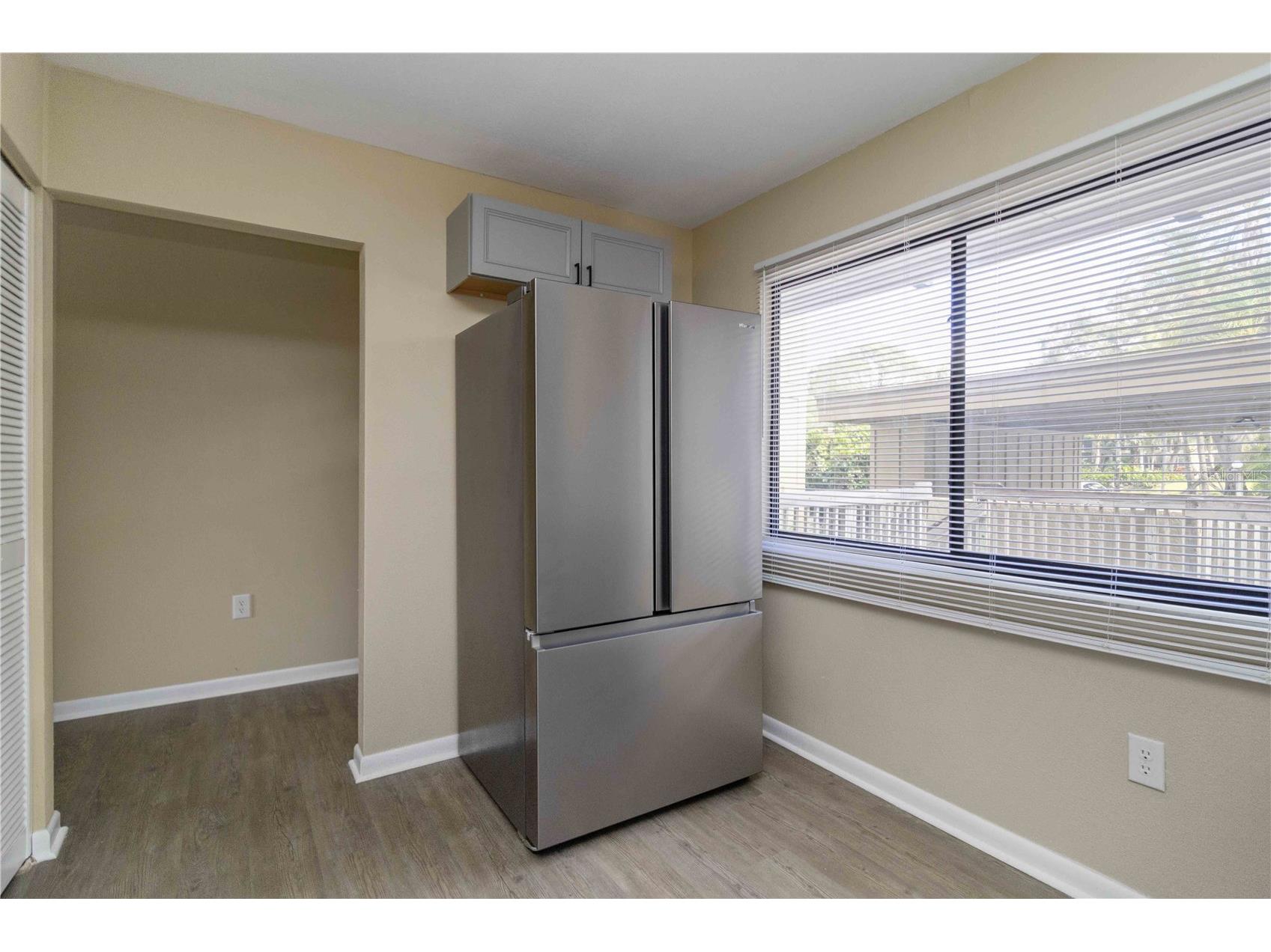 5345 Lake Arrowhead Trail #12 Sarasota FL 34231 A4686634 image8