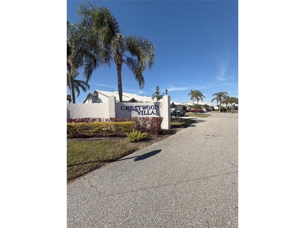 5345 Pamela Wood Way Sarasota FL 34233 A4637875 image5