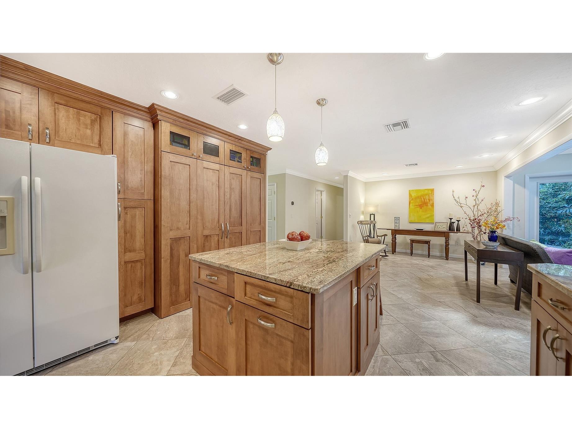 5345 Siesta Court Sarasota FL 34242 A4685607 image10