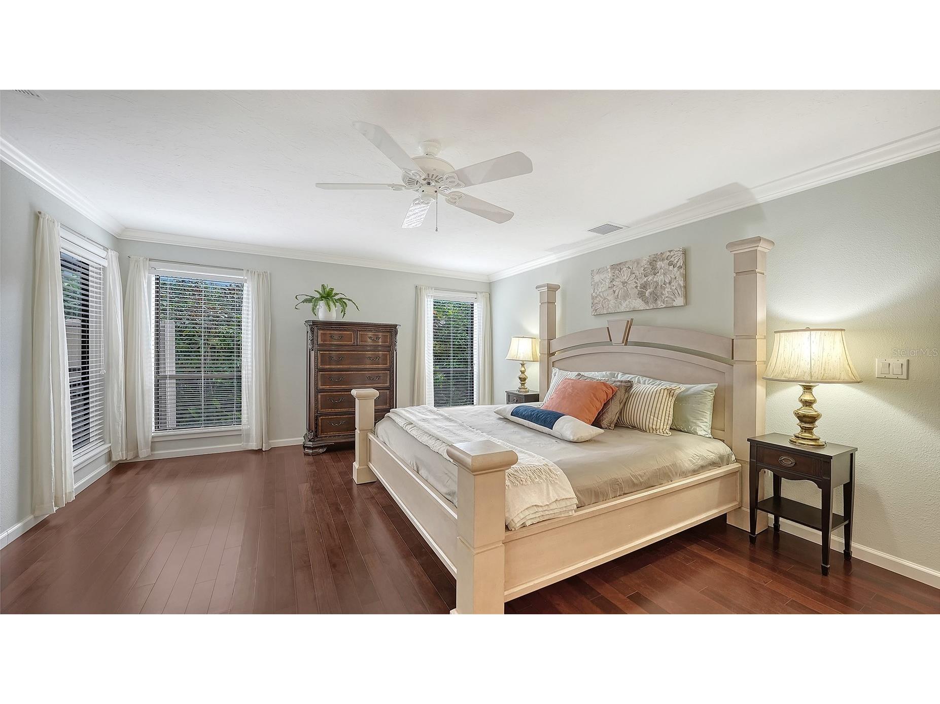 5345 Siesta Court Sarasota FL 34242 A4685607 image15