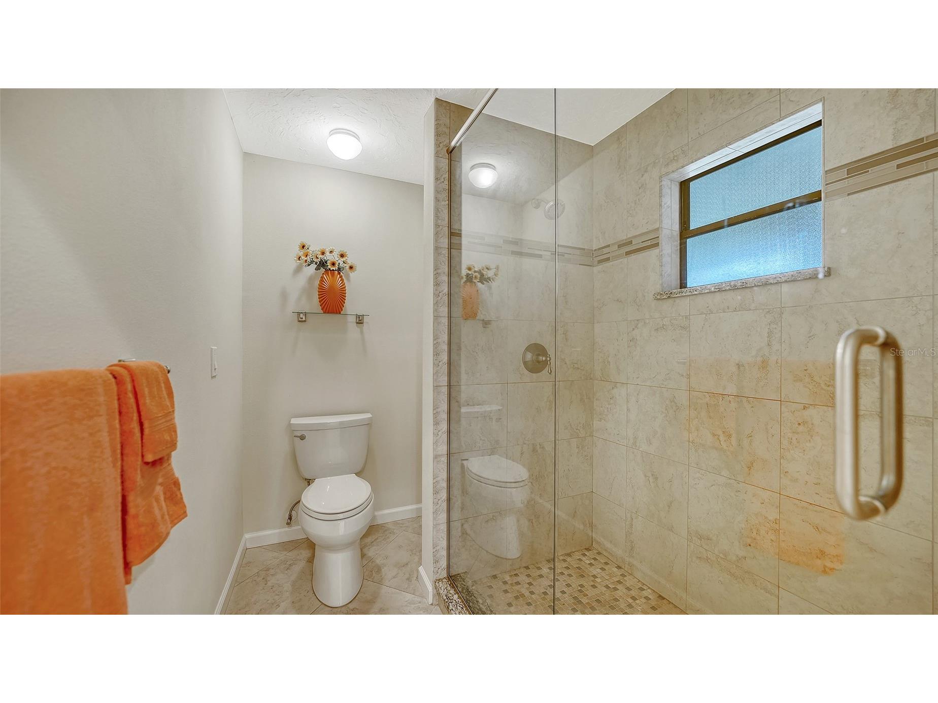 5345 Siesta Court Sarasota FL 34242 A4685607 image18