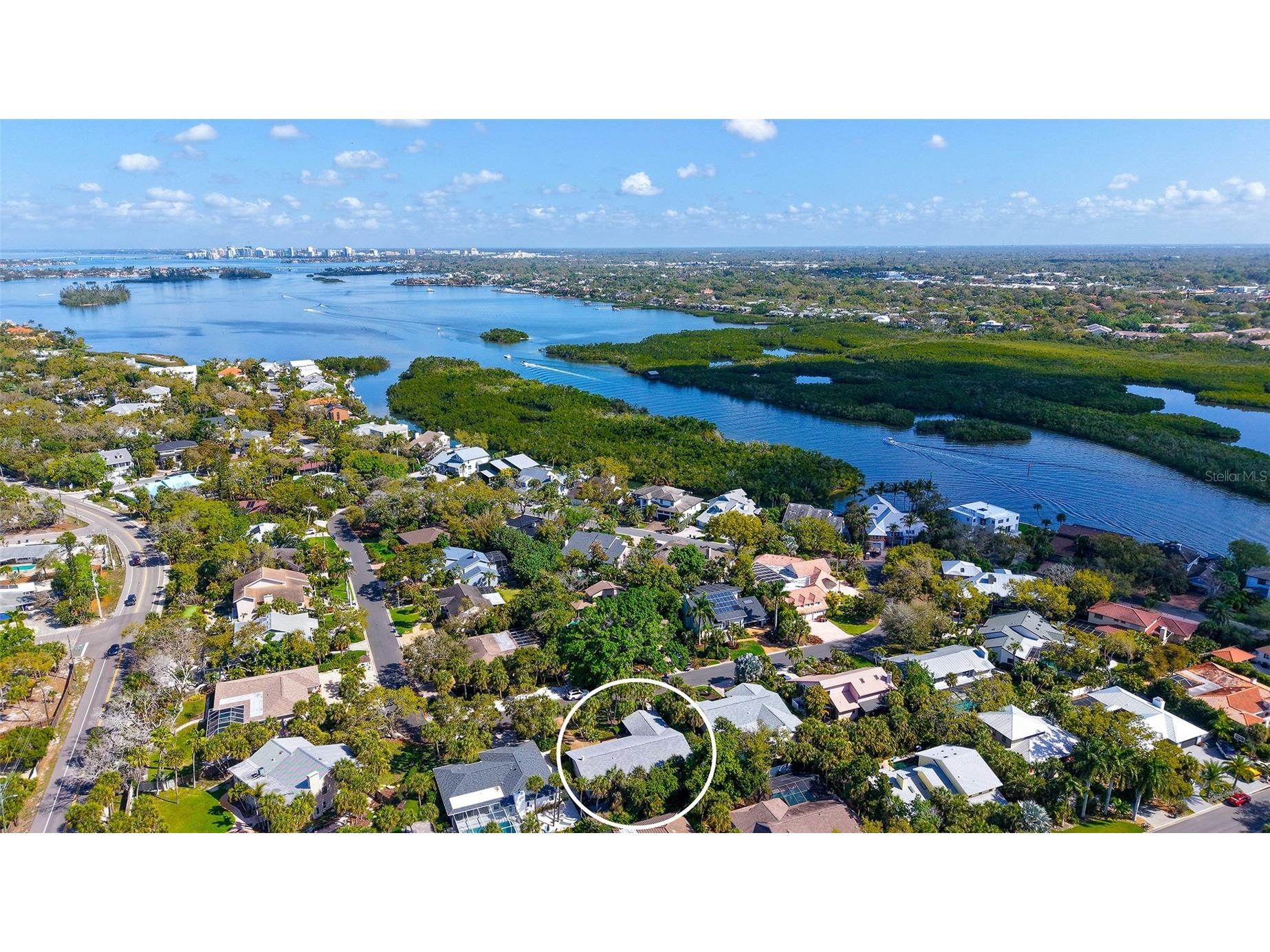 5345 Siesta Court Sarasota FL 34242 A4685607 image28