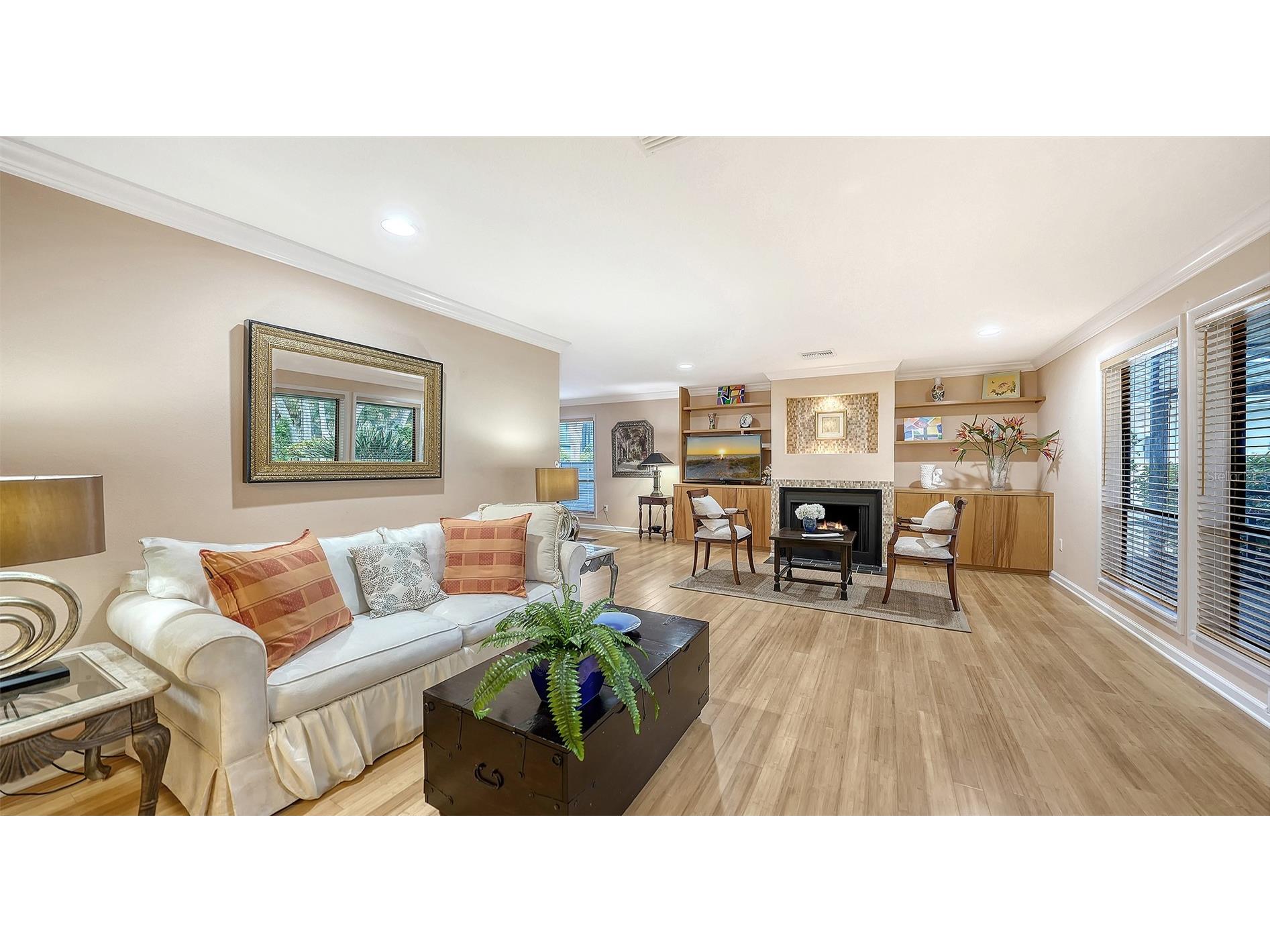 5345 Siesta Court Sarasota FL 34242 A4685607 image6