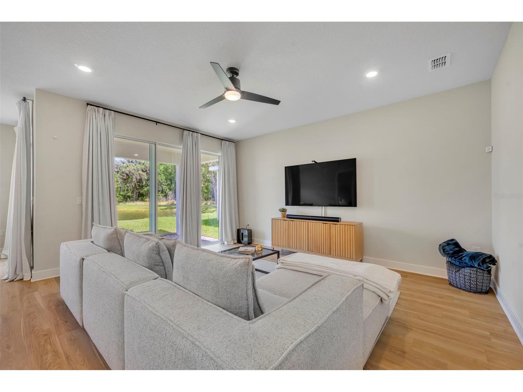 5346 Royal Point Avenue Kissimmee FL 34746 O6397580 image4