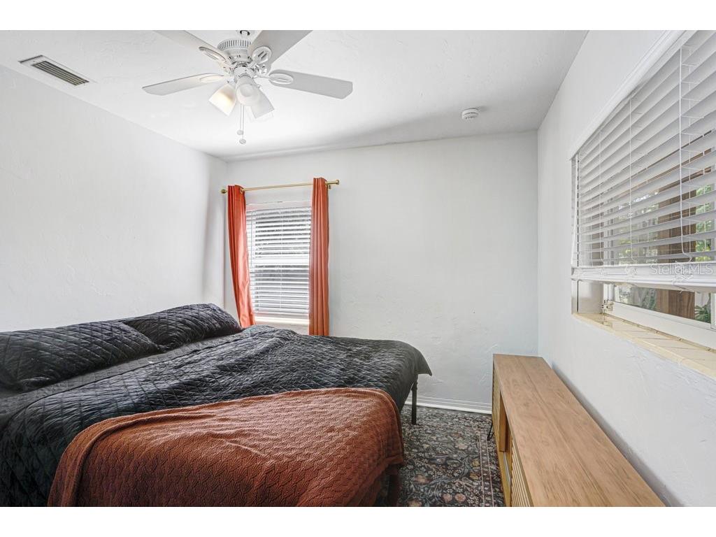 5347 10th Street N Saint Petersburg FL 33703 TB8498467 image13