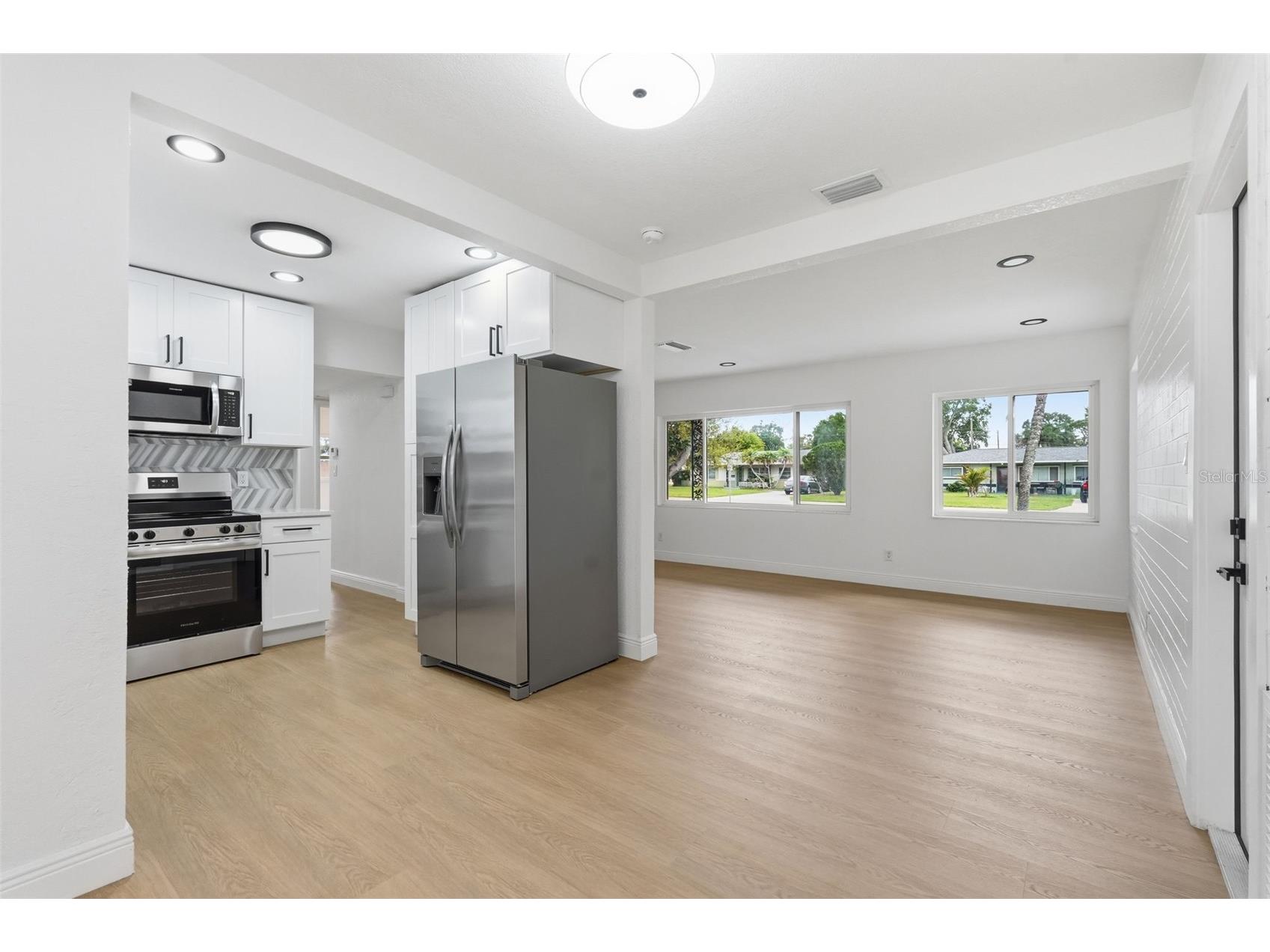 5347 30th Avenue N Saint Petersburg FL 33710 TB8483922 image3
