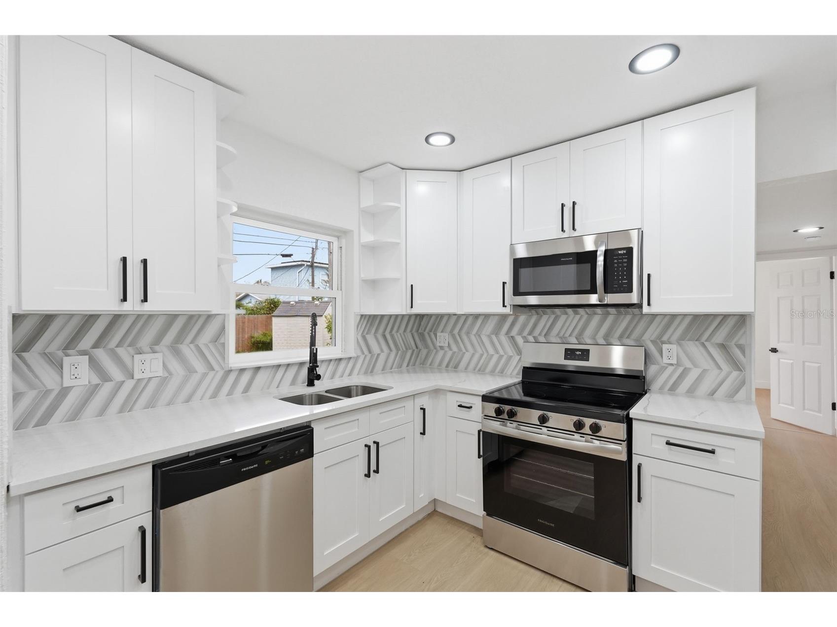 5347 30th Avenue N Saint Petersburg FL 33710 TB8483922 image5